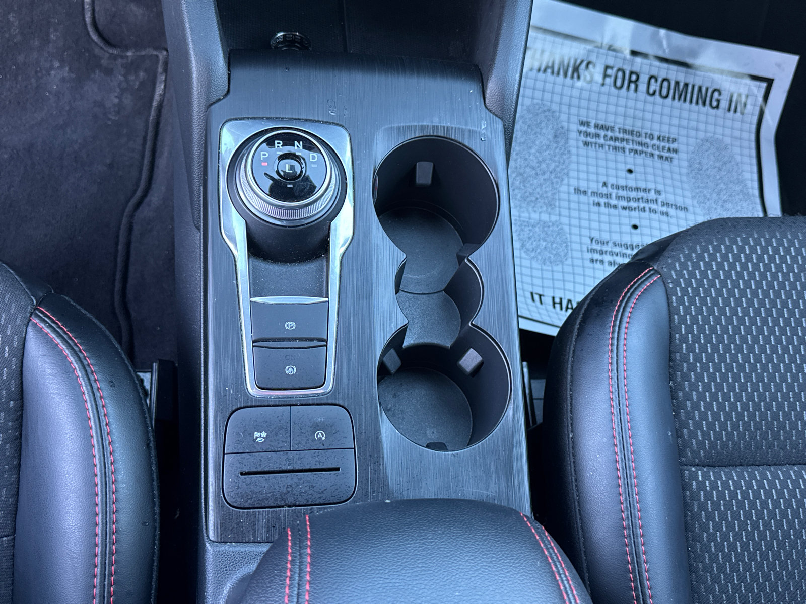 Used 2025 Ford Escape ST-Line AWD/4WD image 13