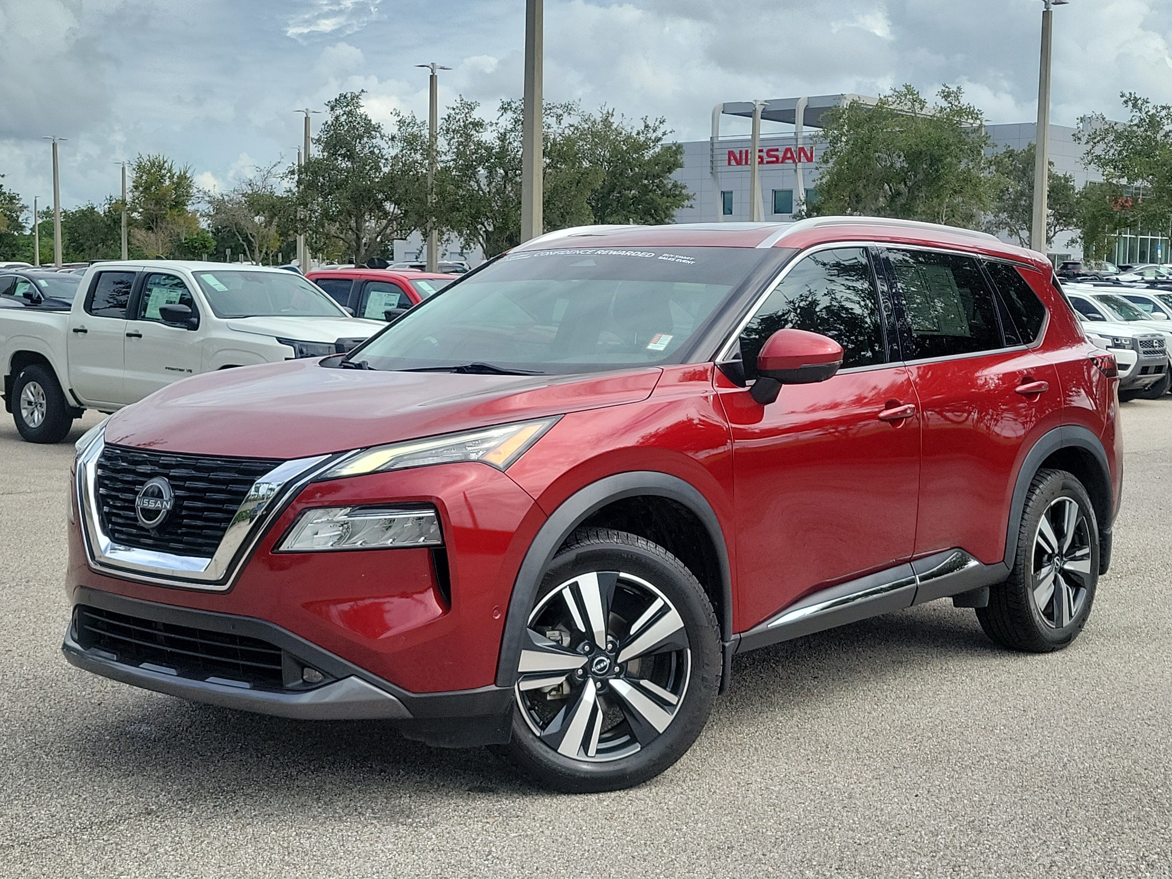 Certified 2022 Nissan Rogue SL w/ SL Premium Package FWD image 31