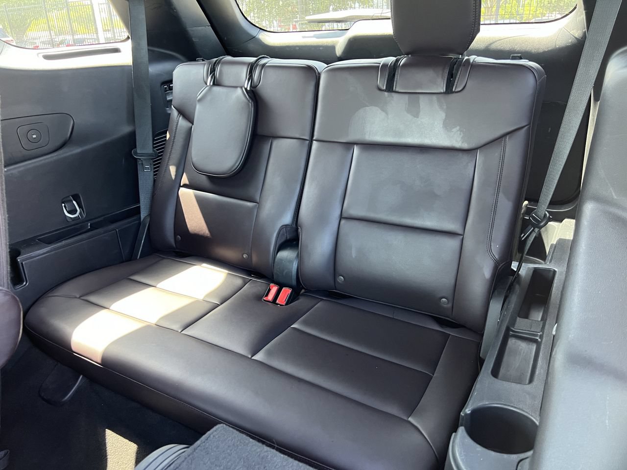 Used 2025 Ford Explorer Platinum w/ LUX Leather Package AWD/4WD image 28