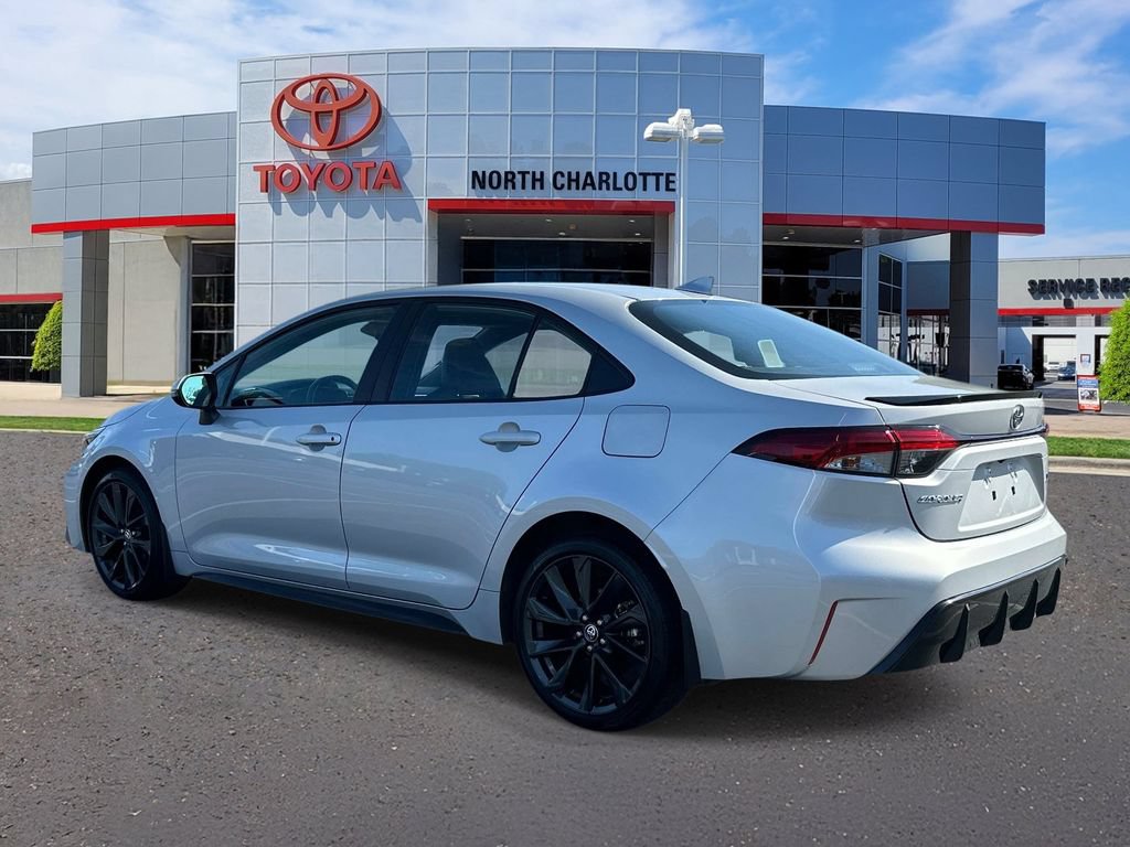 Used 2024 Toyota Corolla XSE FWD image 5