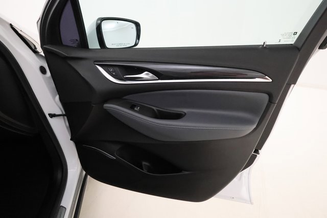 Used 2024 Buick Enclave Essence w/ Technology Package image 22