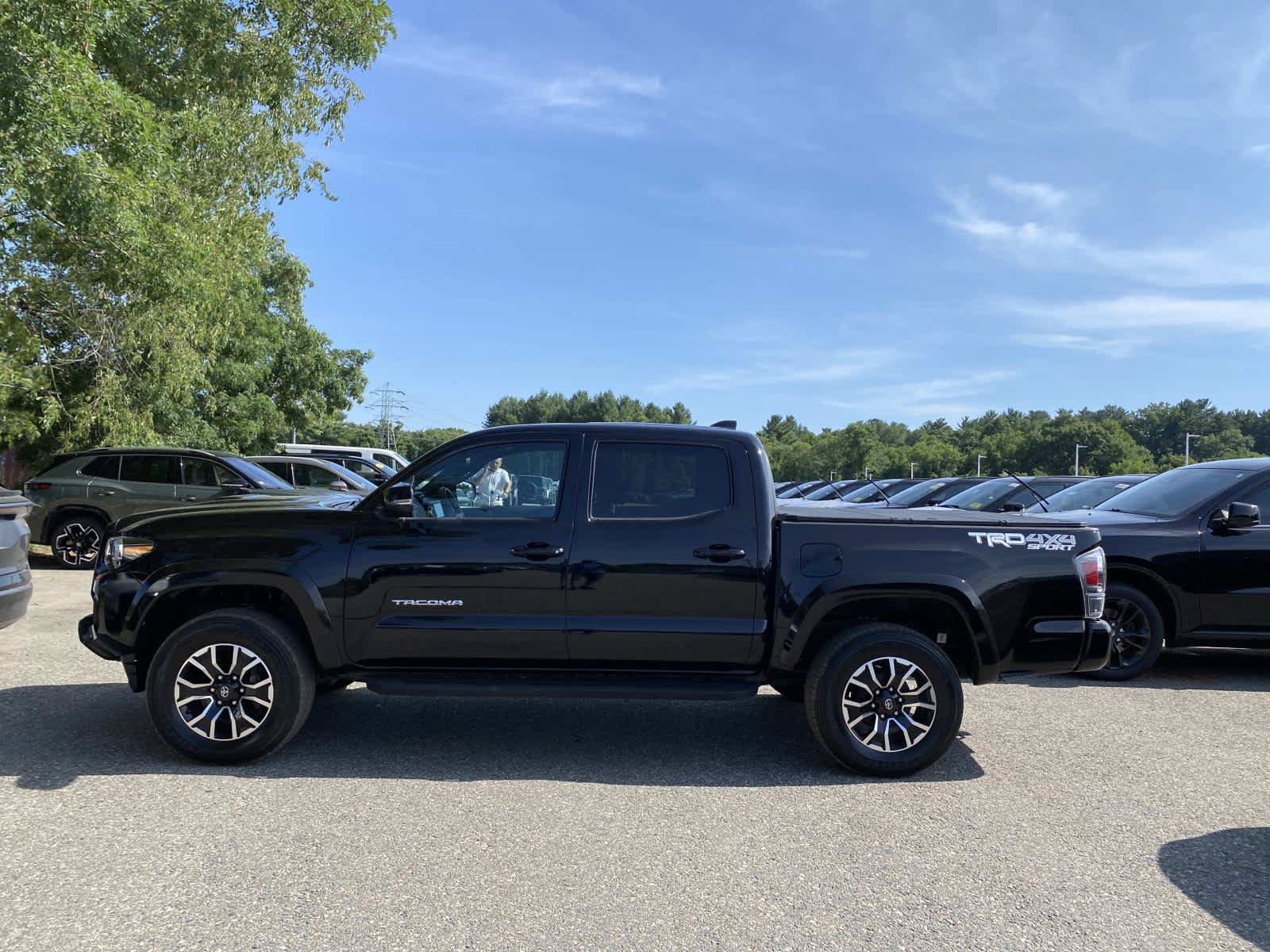 Used 2023 Toyota Tacoma TRD Sport w/ TRD Premium Sport Package AWD/4WD image 9