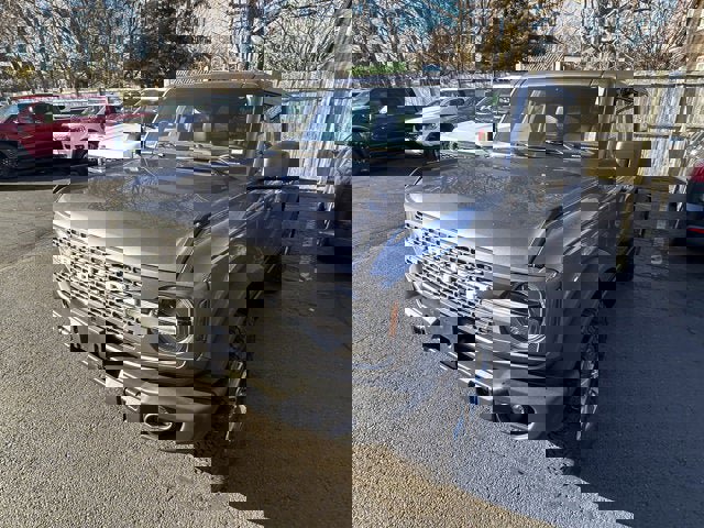 Used 2023 Ford Bronco Badlands image 3