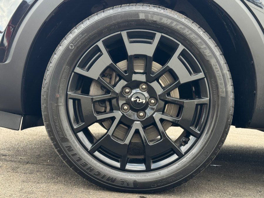 Used 2022 Kia Telluride SX w/ SX Prestige Package image 15