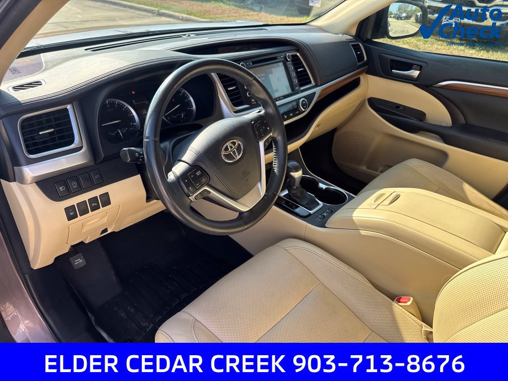 Used 2017 Toyota Highlander Limited FWD image 14