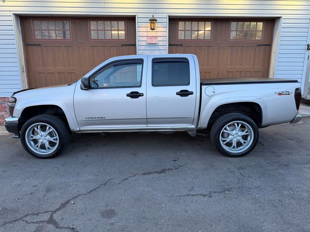 Used 2005 GMC Canyon SLE AWD/4WD image 6