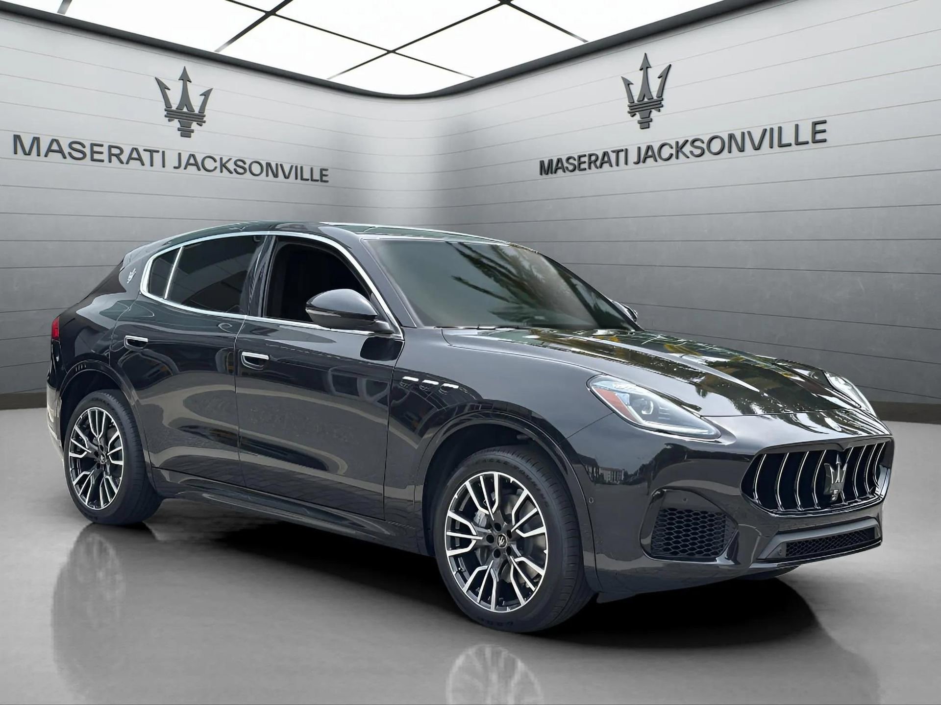 New 2025 Maserati Grecale Modena image 7