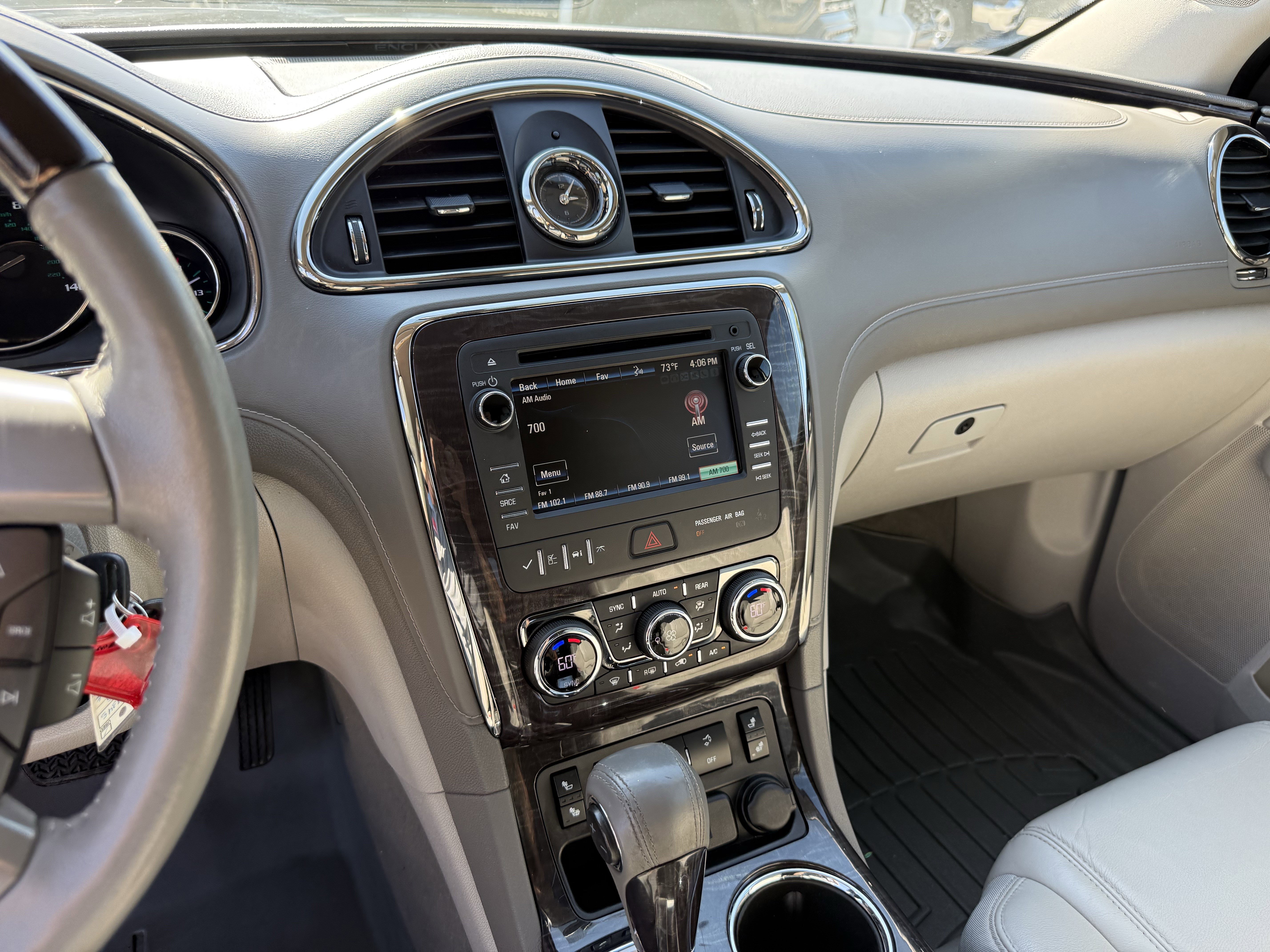 Used 2015 Buick Enclave Leather image 18