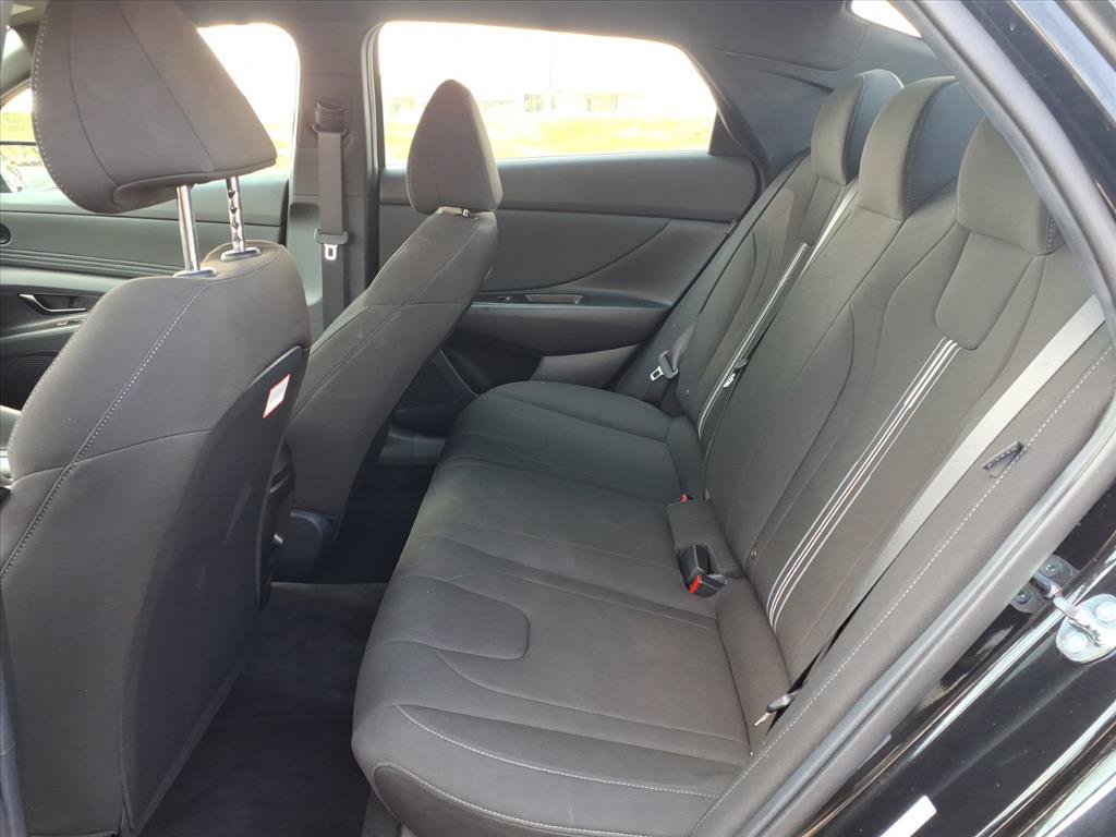 Used 2026 Hyundai Elantra Sport FWD image 29