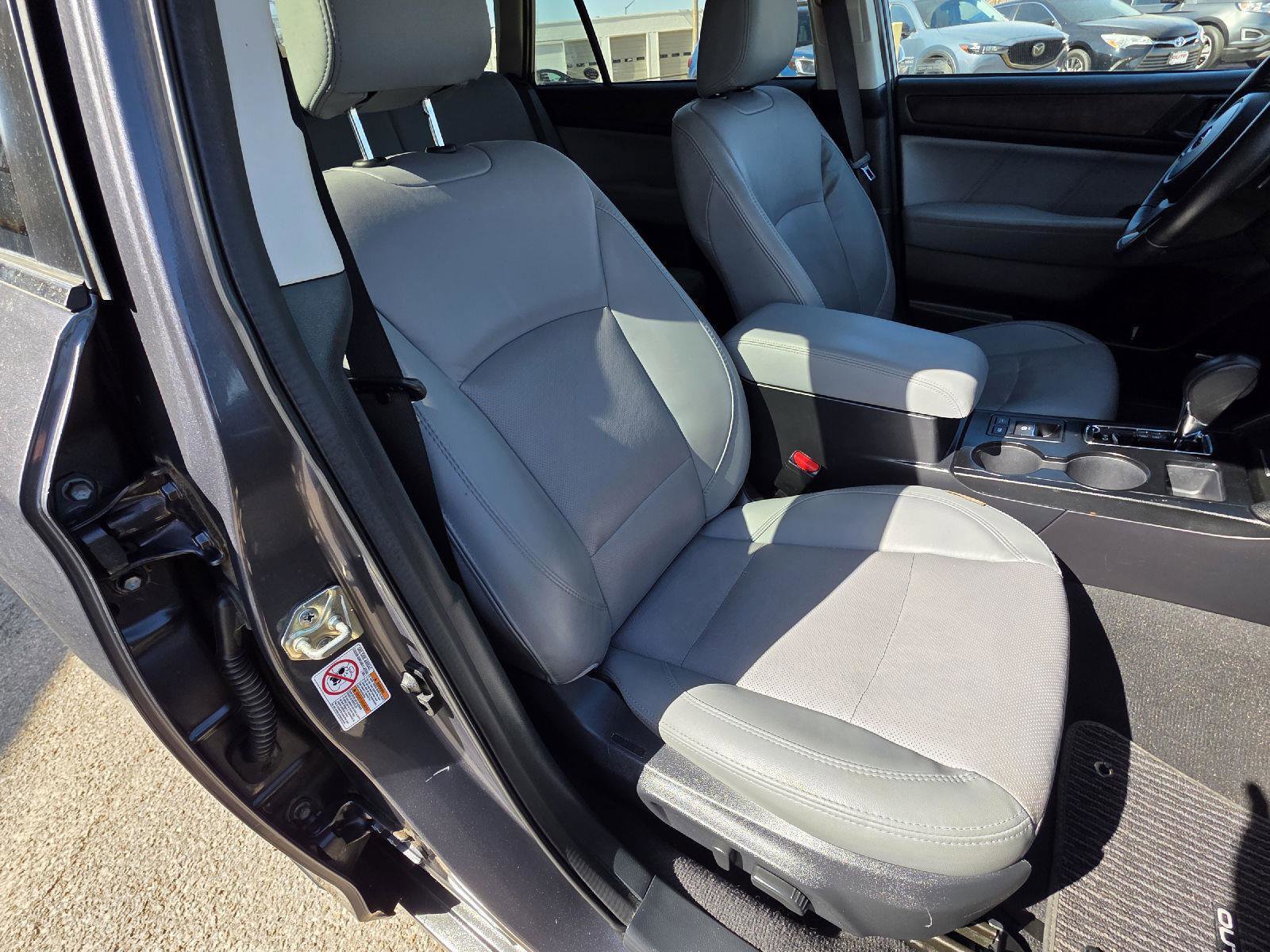 Used 2019 Subaru Outback 3.6R Limited image 30