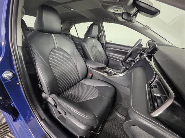 Used 2024 Toyota Camry SE AWD/4WD image 14