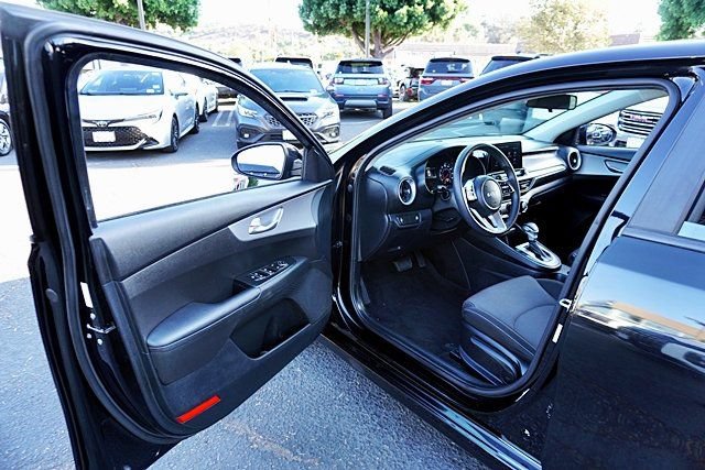 Used 2023 Kia Forte LXS FWD image 44