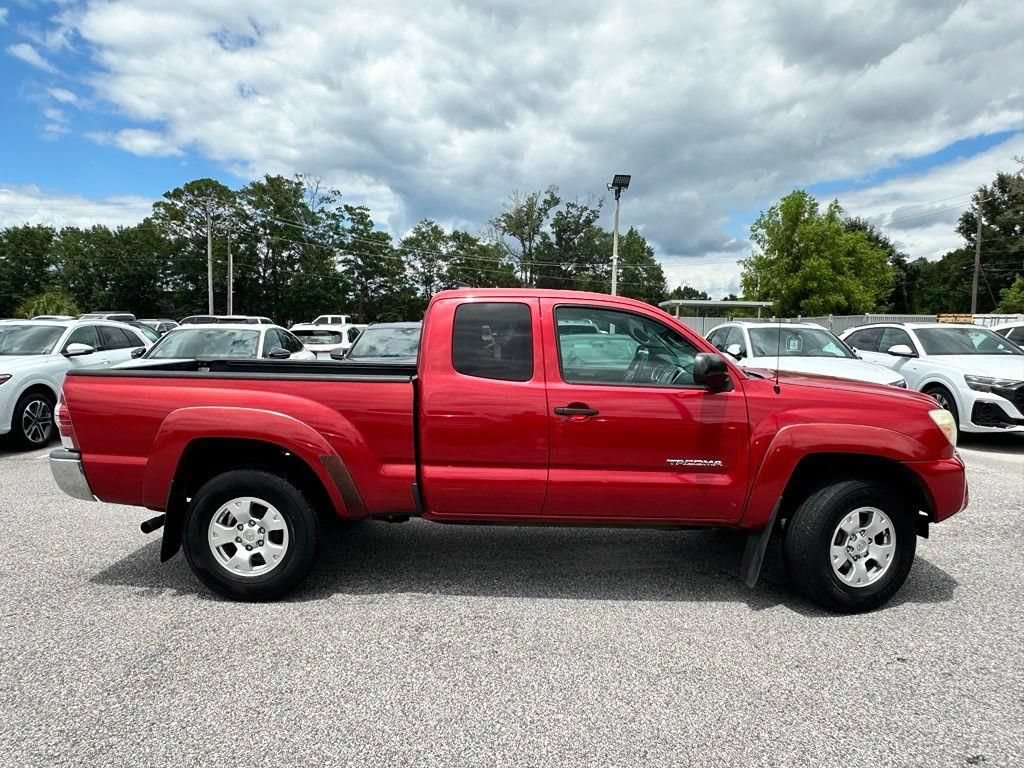 Used 2014 Toyota Tacoma PreRunner w/ SR5 Package RWD image 5