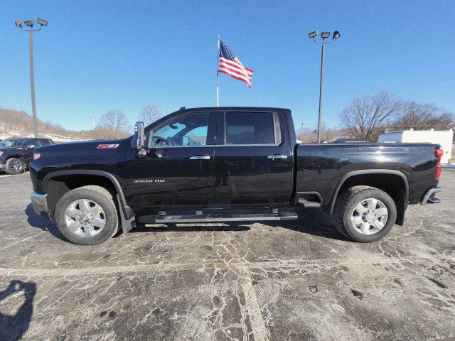 Used 2021 Chevrolet Silverado 3500 LTZ w/ LTZ Plus Package image 2