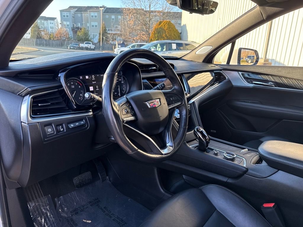 Certified 2024 Cadillac XT6 Premium Luxury w/ Technology Package image 4