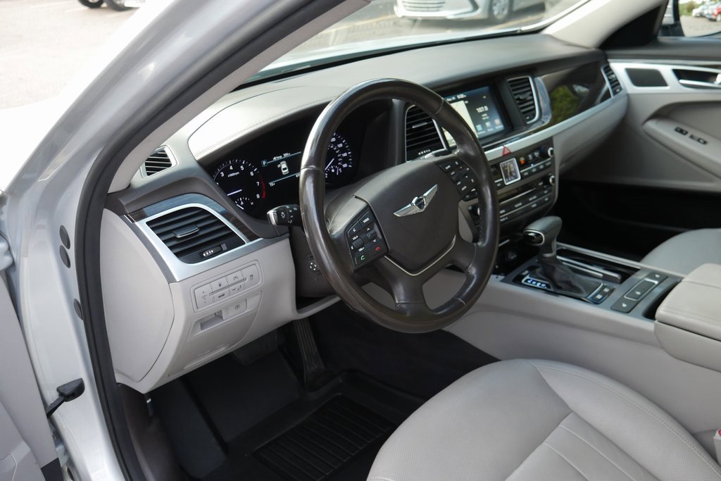 Used 2018 Genesis G80 3.8 image 10