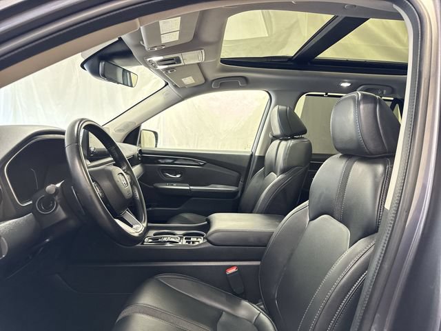 Used 2024 Honda Pilot Touring image 11