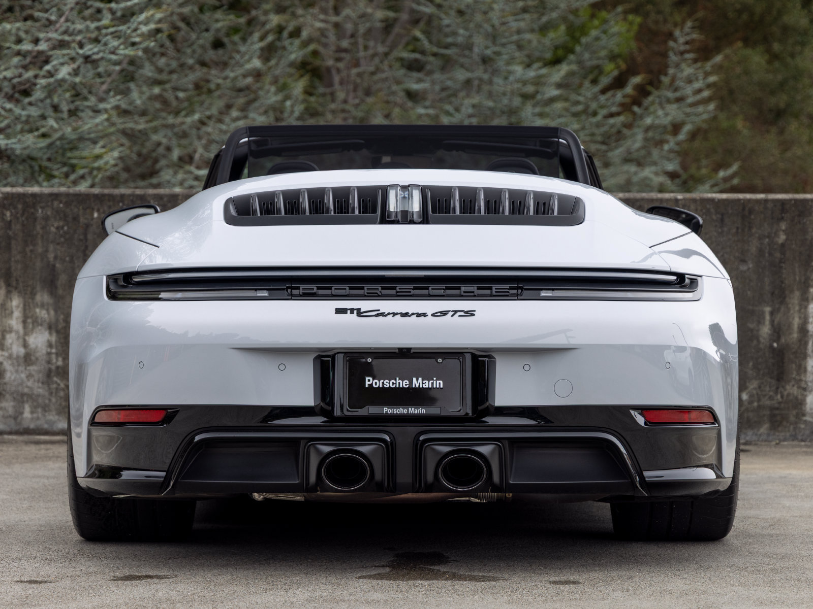 Certified 2025 Porsche 911 Carrera GTS RWD image 10