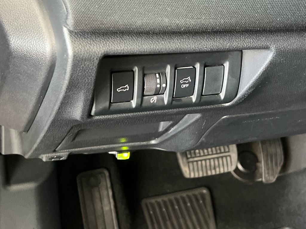 Used 2020 Subaru Outback Premium image 40