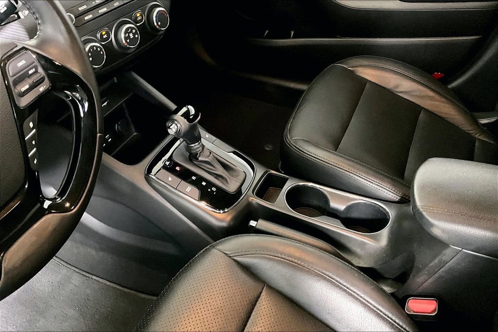 Used 2017 Kia Forte EX image 16