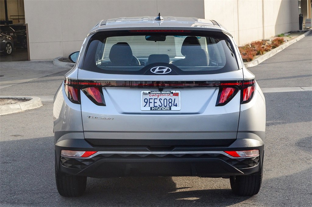 Certified 2023 Hyundai Tucson SE image 5