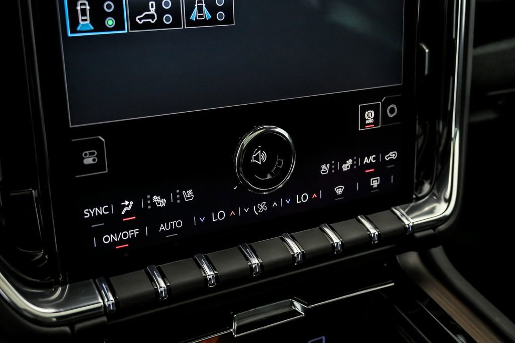 New 2026 GMC Yukon XL Denali w/ Sun & Power Step Package AWD/4WD image 18