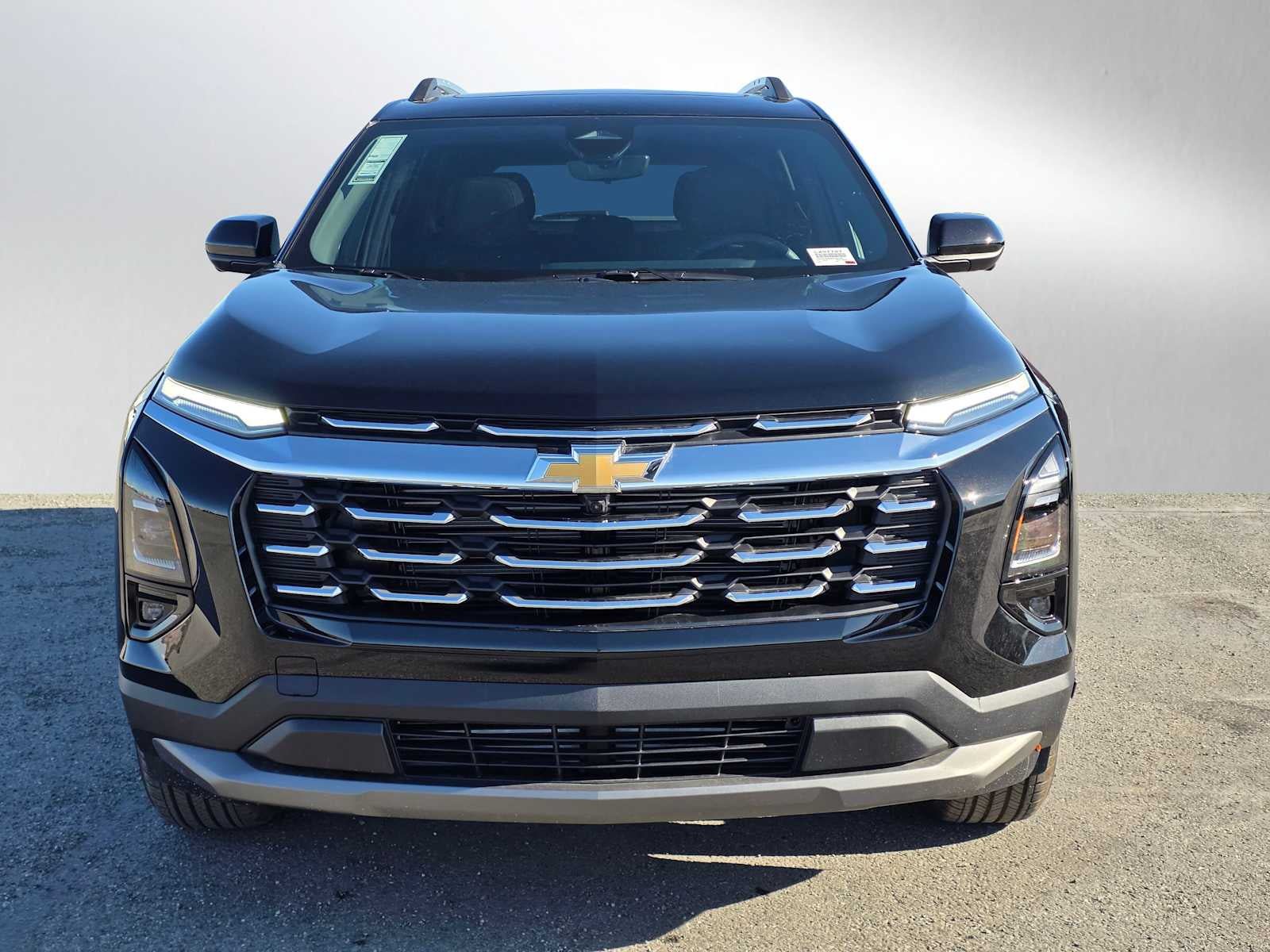 New 2026 Chevrolet Equinox LT w/ Safety and Technology Package AWD/4WD image 8