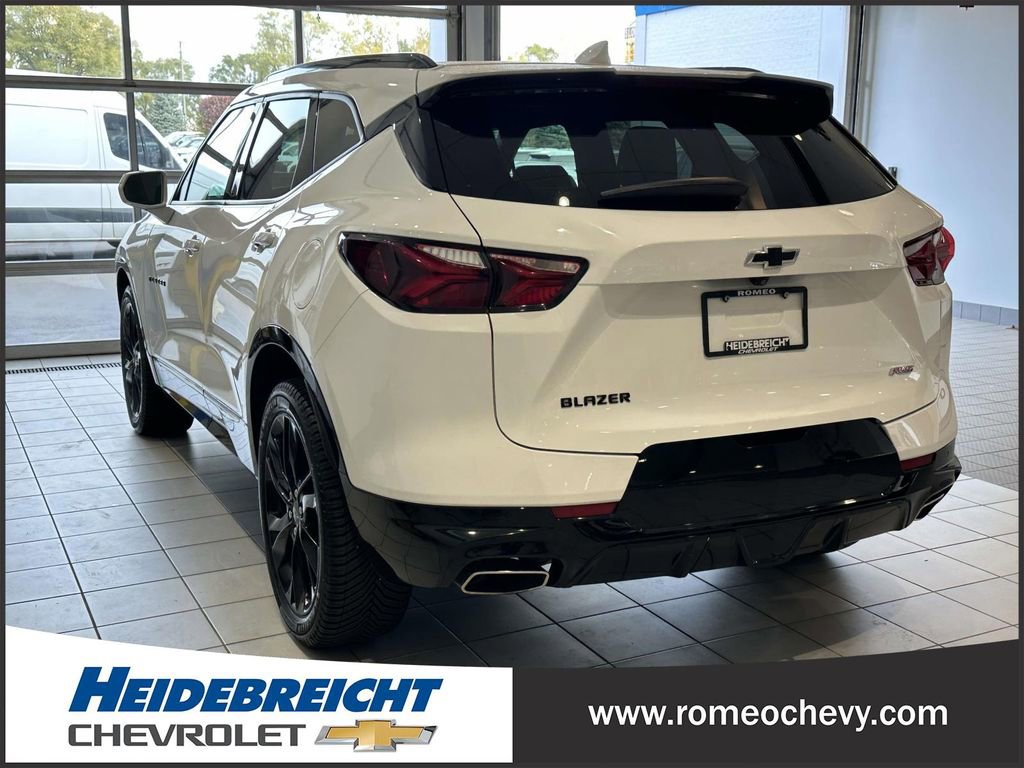 Certified 2019 Chevrolet Blazer RS w/ Sun and Wheels Package image 5