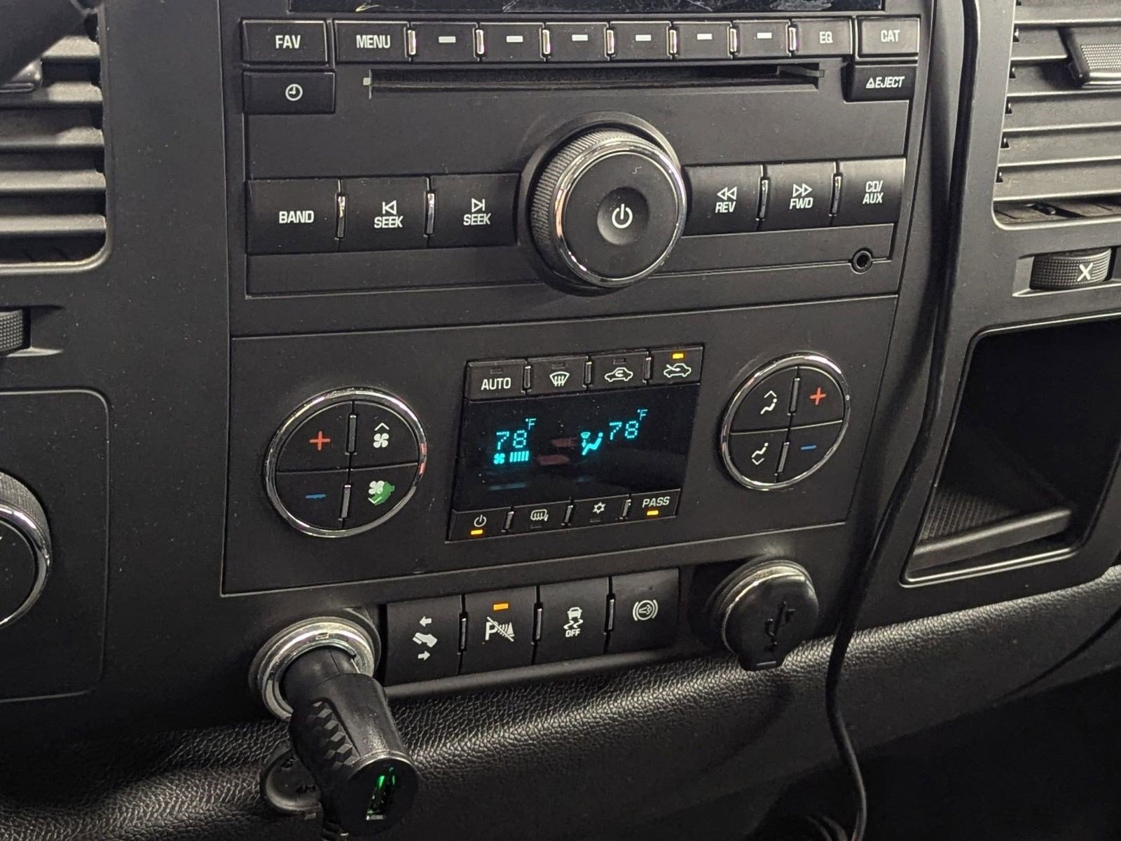 Used 2012 Chevrolet Silverado 2500 LT w/ Interior Plus Package image 19