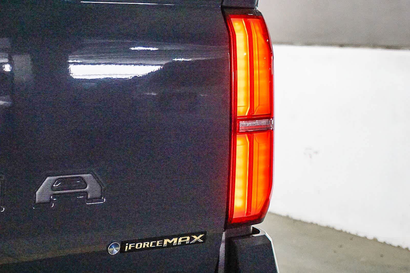Certified 2025 Toyota Tacoma TRD Off-Road AWD/4WD image 13