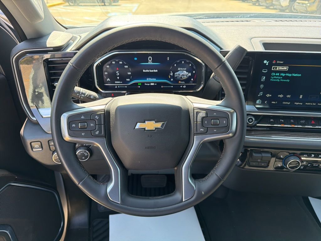 Used 2023 Chevrolet Silverado 1500 LT AWD/4WD image 13