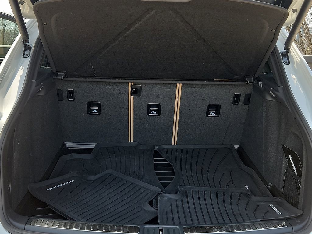 Certified 2025 Porsche Macan image 29