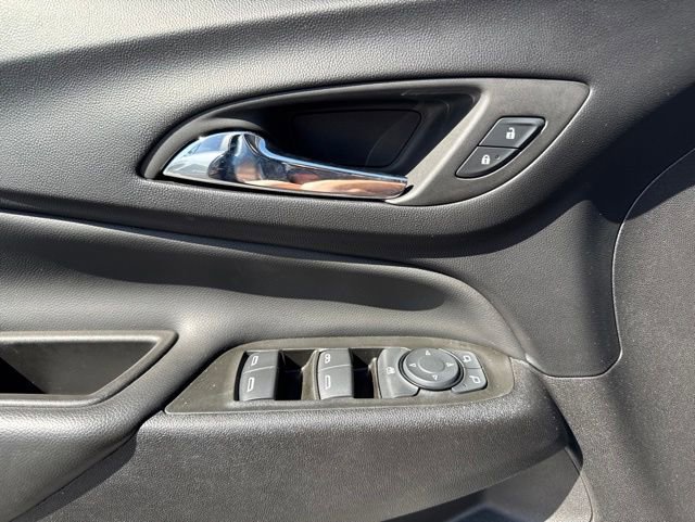 Used 2024 Chevrolet Equinox LT AWD/4WD image 17