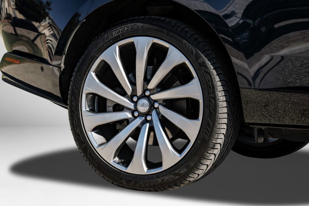 Used 2023 Land Rover Range Rover SE image 55