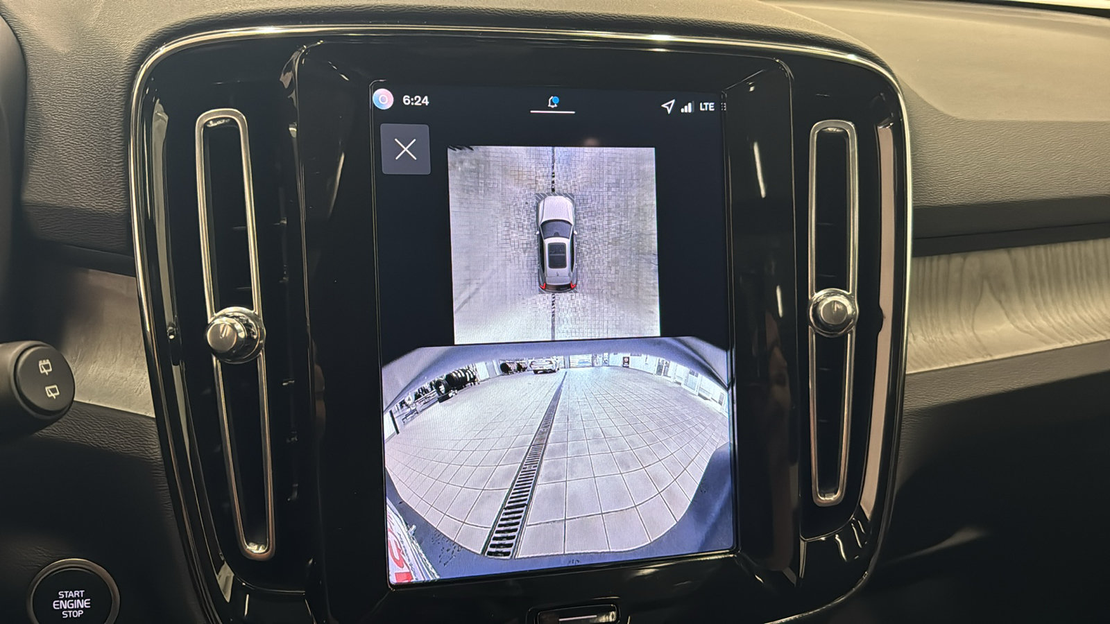 New 2026 Volvo XC40 B5 Ultra w/ Protection Package Premier AWD/4WD image 18