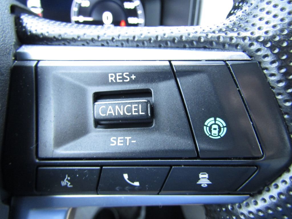 Used 2024 Mitsubishi Outlander SEL image 23