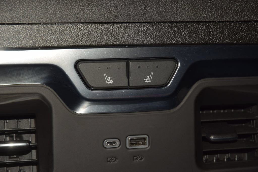 Used 2024 GMC Sierra 1500 Denali Ultimate AWD/4WD image 47