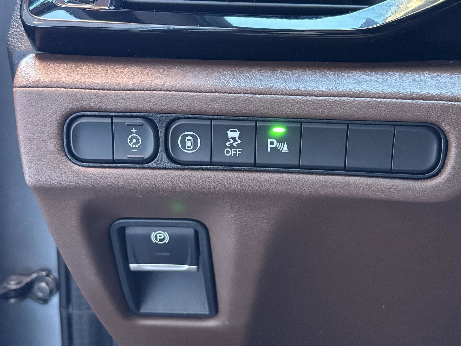 Used 2022 Acura MDX SH-AWD w/ Technology Package image 12