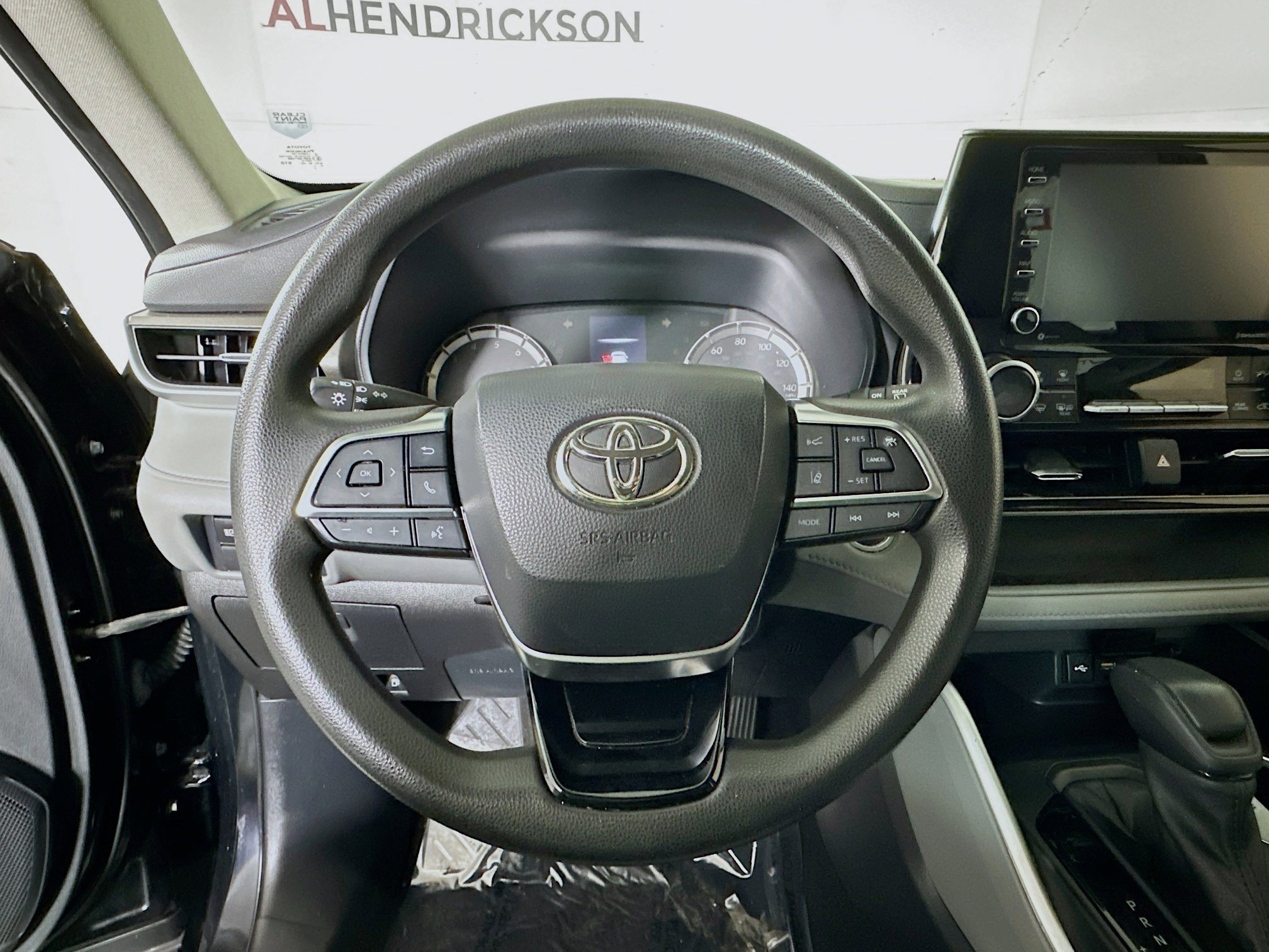 Used 2021 Toyota Highlander L image 15