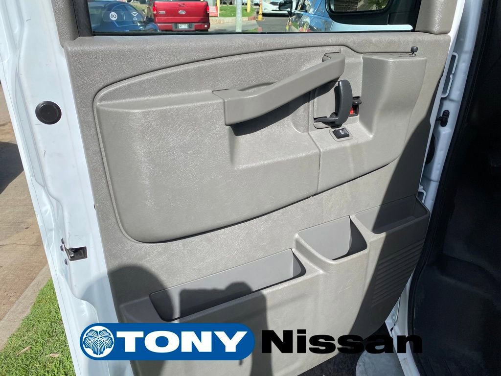 Used 2023 GMC Savana 2500 w/ Driver Convenience Package image 13