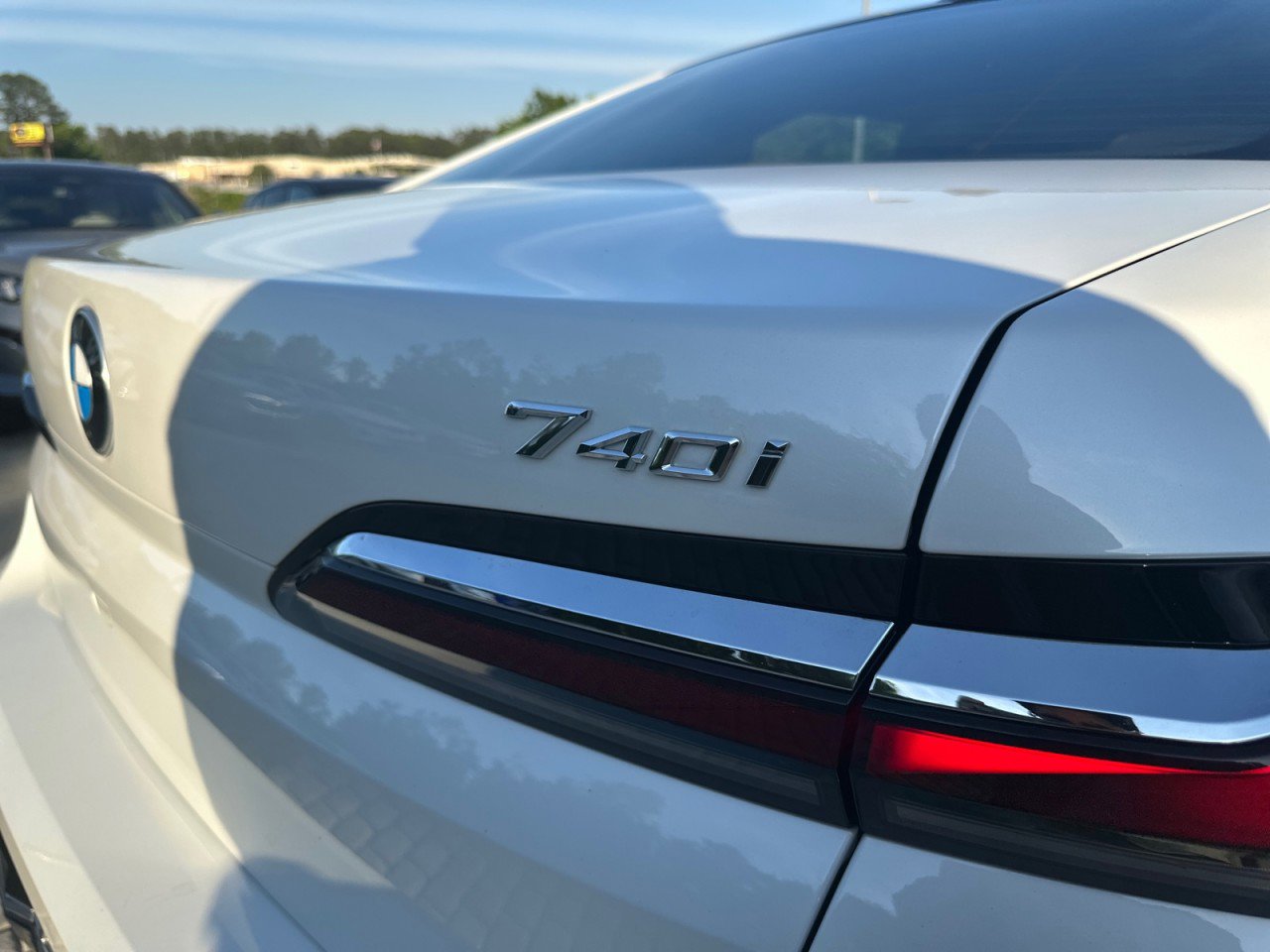 Certified 2025 BMW 740i image 14
