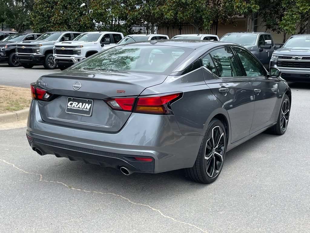 Used 2025 Nissan Altima 2.5 SR FWD image 7