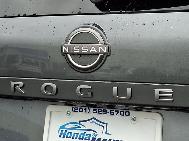 Used 2025 Nissan Rogue SV AWD/4WD image 31