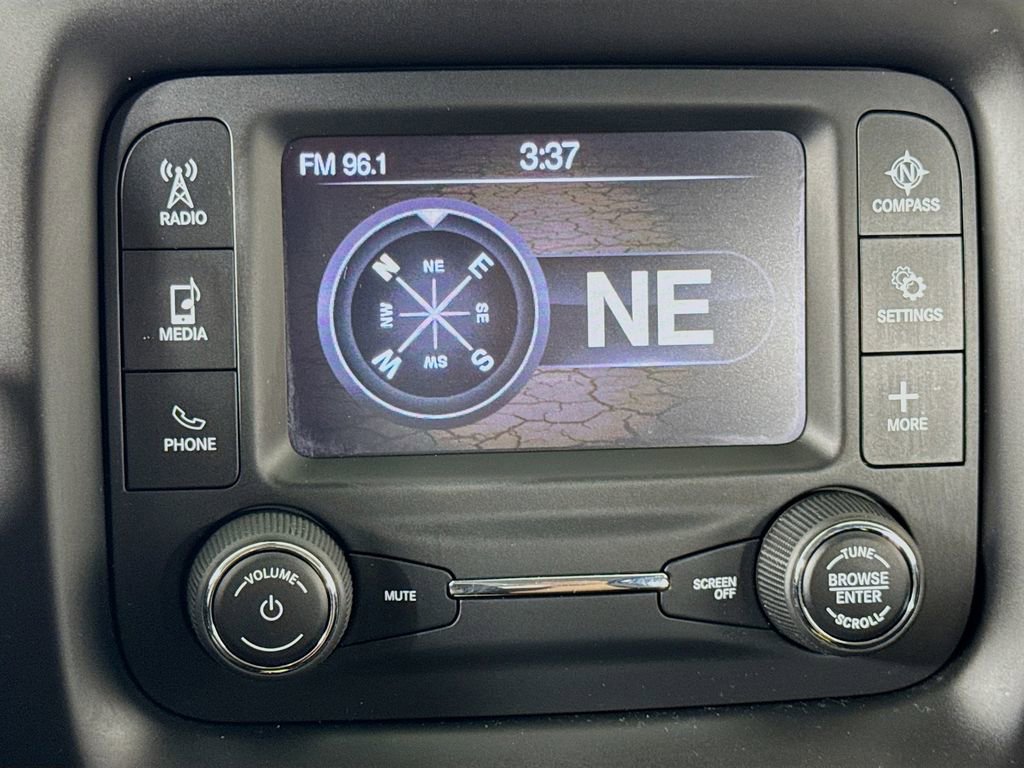 Used 2017 Jeep Compass Latitude FWD image 29