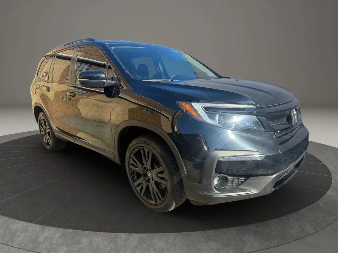 Used 2022 Honda Pilot Special Edition image 3