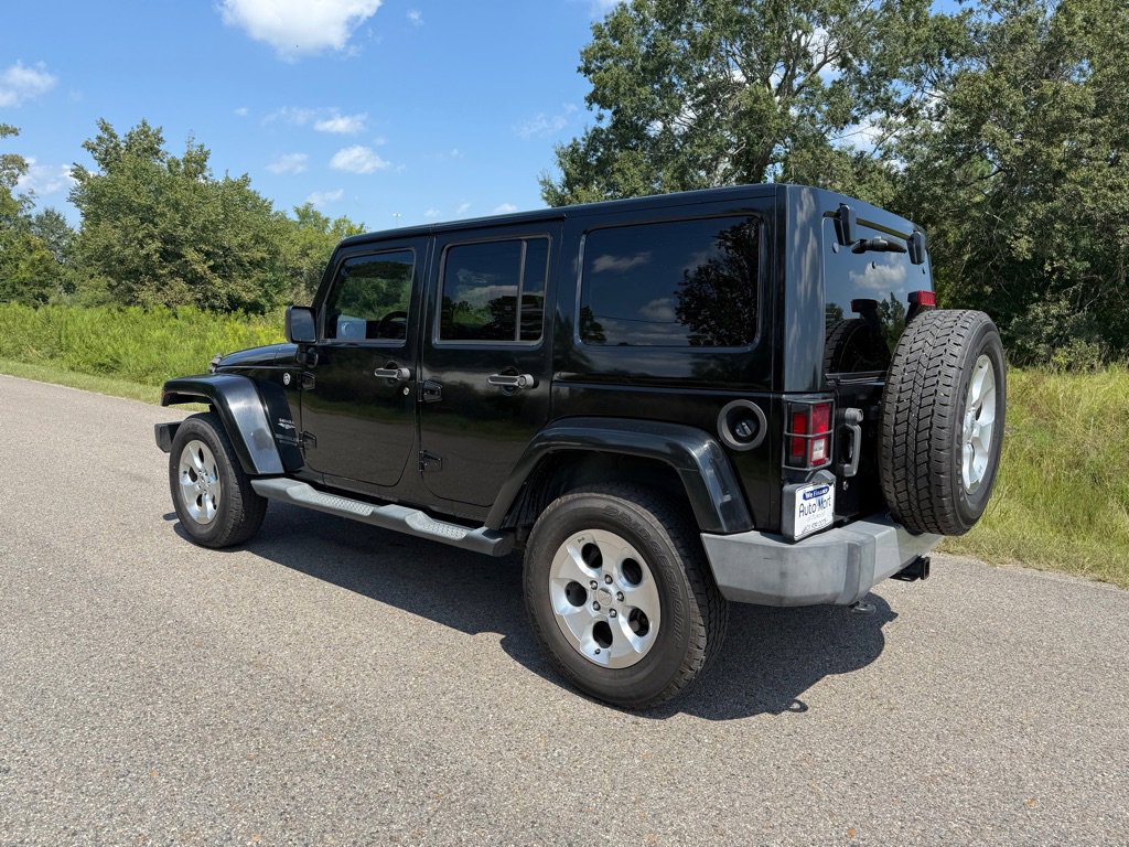 Used 2014 Jeep Wrangler Unlimited Sahara w/ Max Tow Package image 2