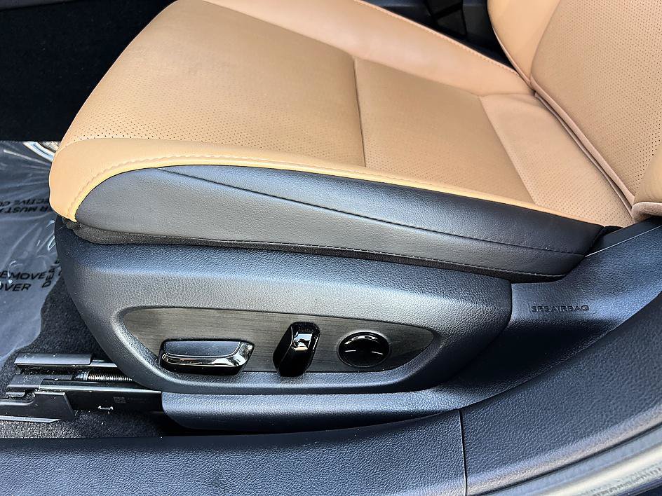 Used 2023 Lexus ES 350 w/ Premium Package FWD image 22