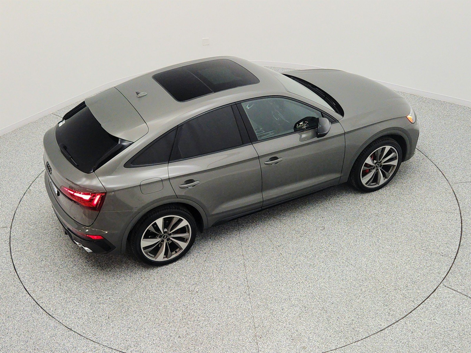 Used 2023 Audi SQ5 Premium Plus w/ Premium Plus Package AWD/4WD image 26