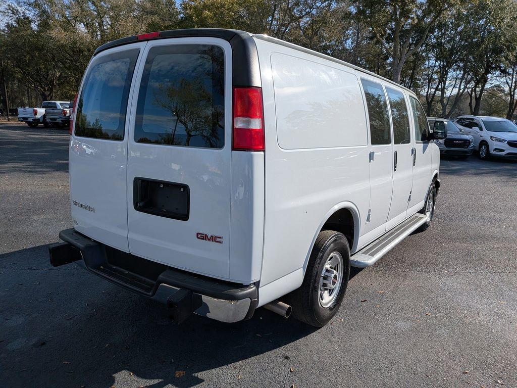 Used 2024 GMC Savana 2500 w/ Driver Convenience Package image 3