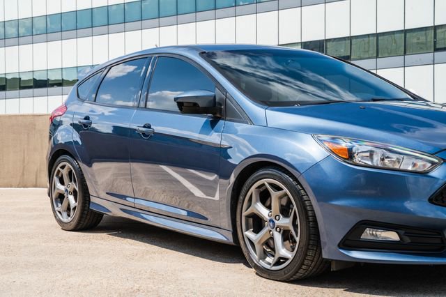 Used 2018 Ford Focus ST image 59